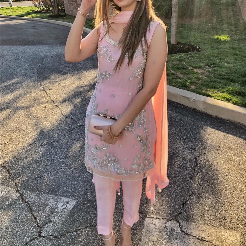 Pakistani outfit